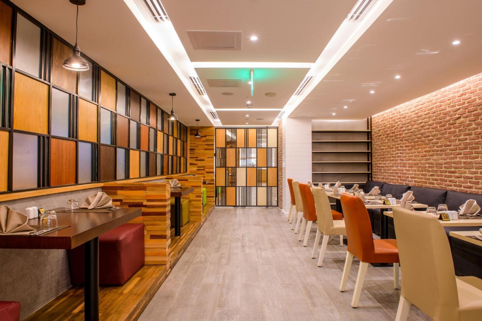 开罗马迪假日酒店 外观 照片